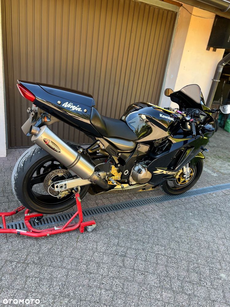 Kawasaki ZX - 3
