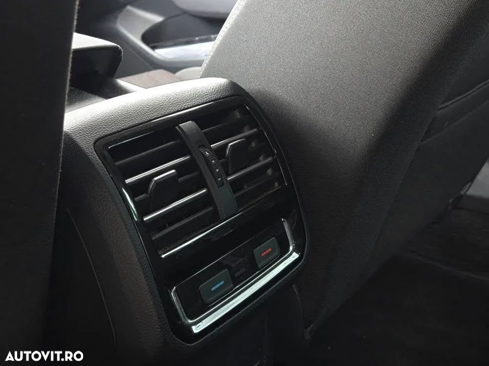 Volkswagen Passat Variant 1.6 TDI (BlueMotion Technology) DSG Comfortline - 23