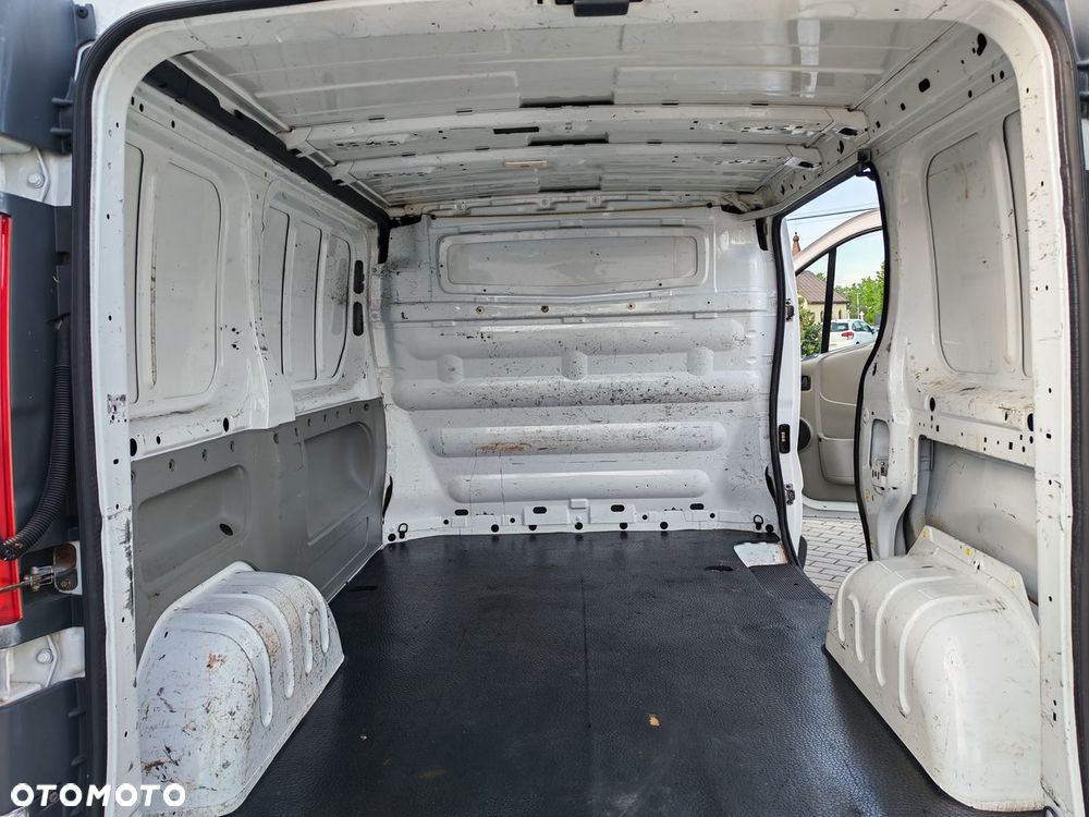 Renault TRAFIC - 19