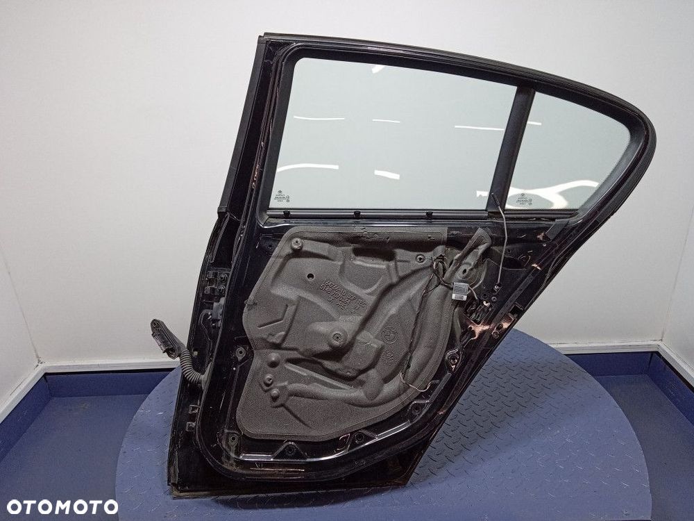 BMW 1 E87 DRZWI TYŁ PRAWE BLACK SAPPHIRE METALLIC (475) - 2