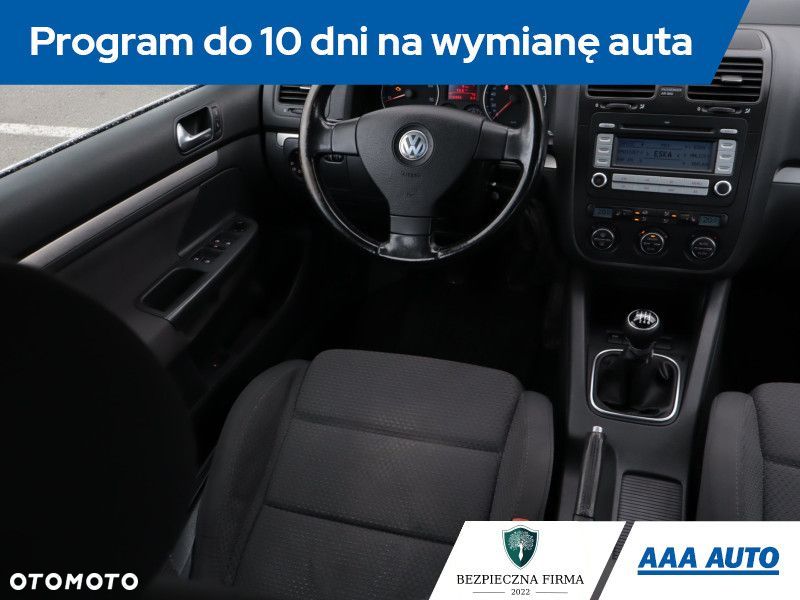 Volkswagen Jetta - 9