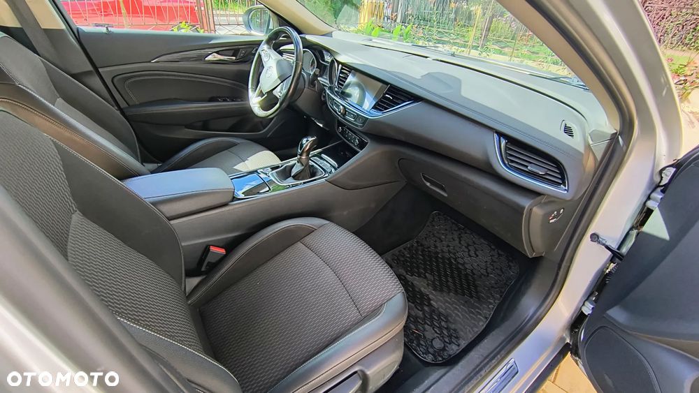 Opel Insignia 1.5 T Elite S&S - 15