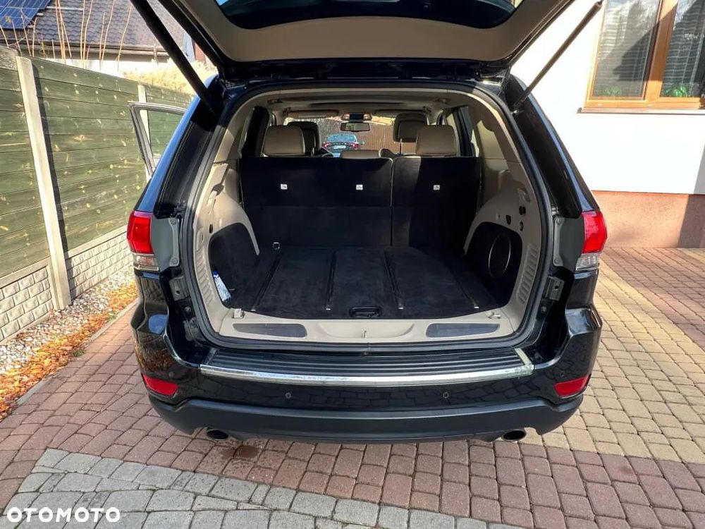 Jeep Grand Cherokee - 10