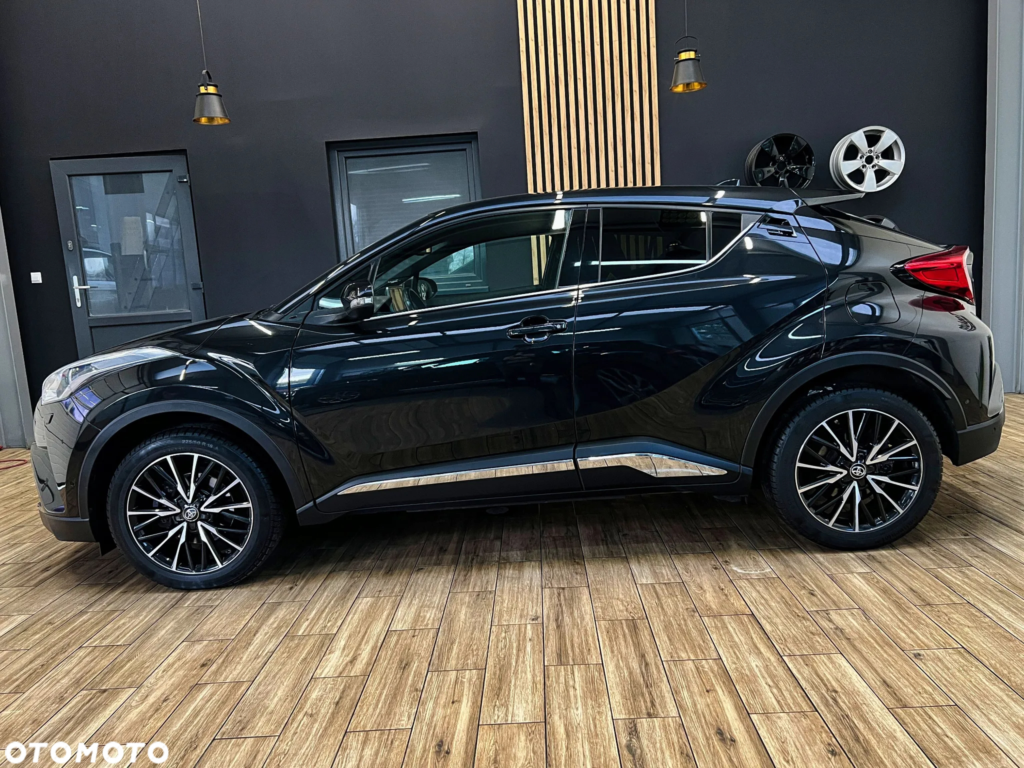 Toyota C-HR 1.2 T Premium - 12