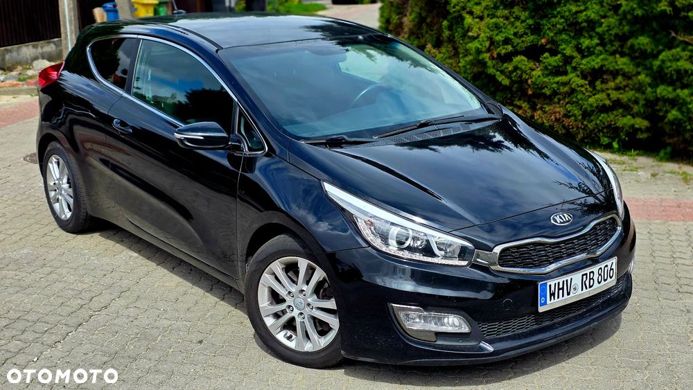 Kia Ceed 1.6 CRDi 115 Dream-Team Edition - 1