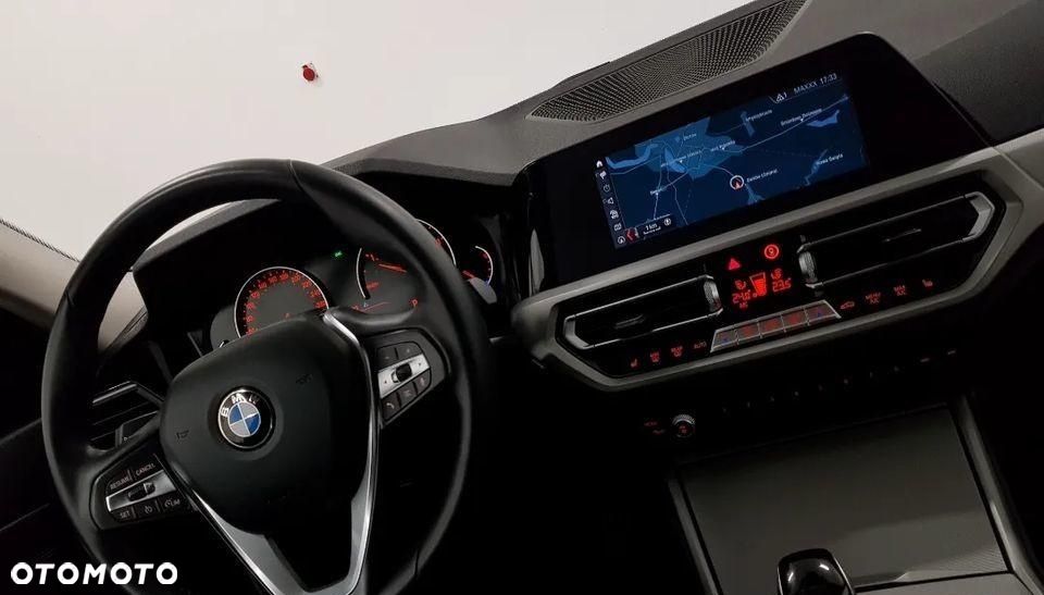 BMW Seria 3 320d Luxury Line - 19