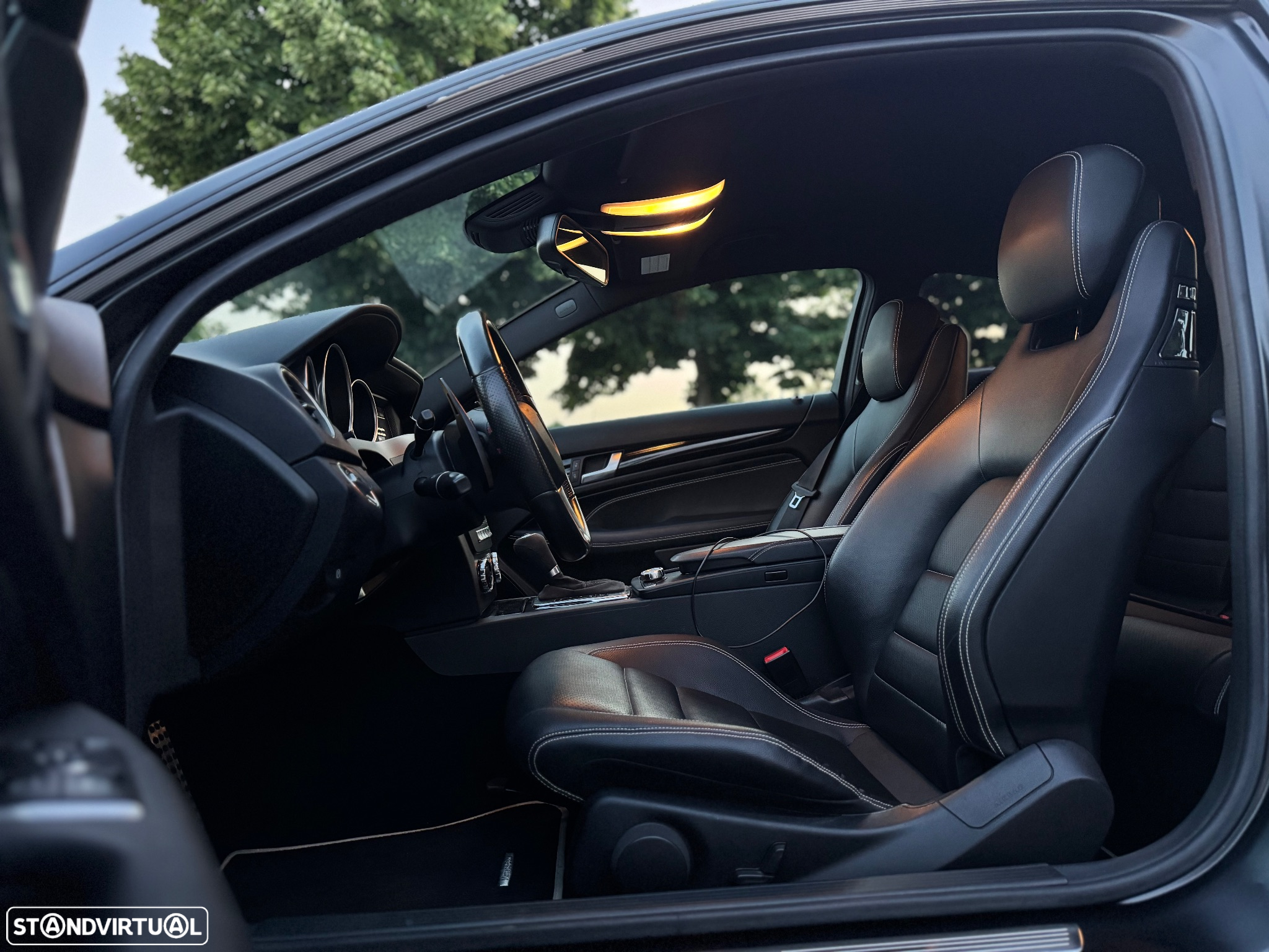 Mercedes-Benz C 250 CDI DPF Coupe BlueEFFICIENCY 7G-TRONIC Edition 1 - 8