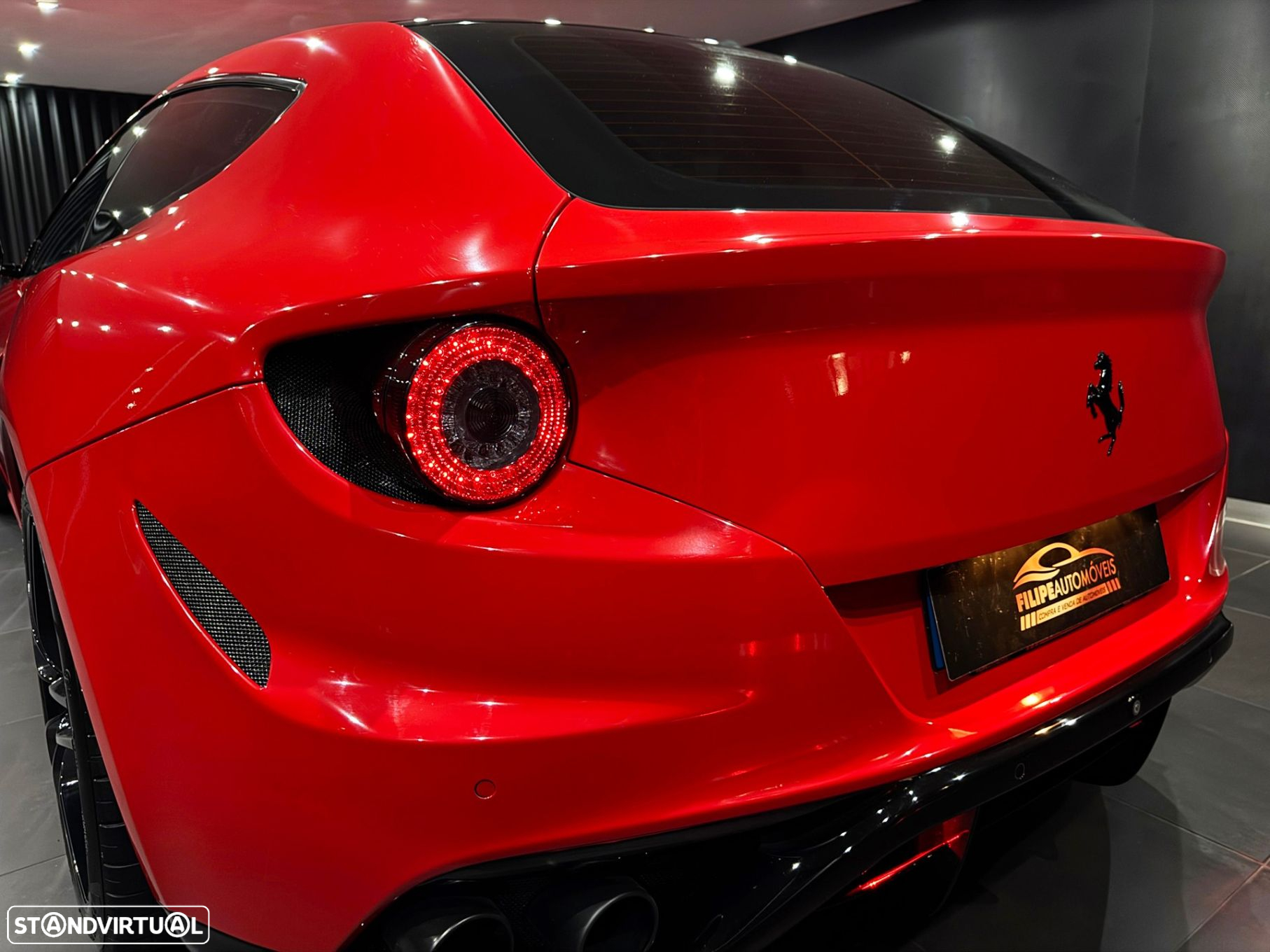 Ferrari FF - 12