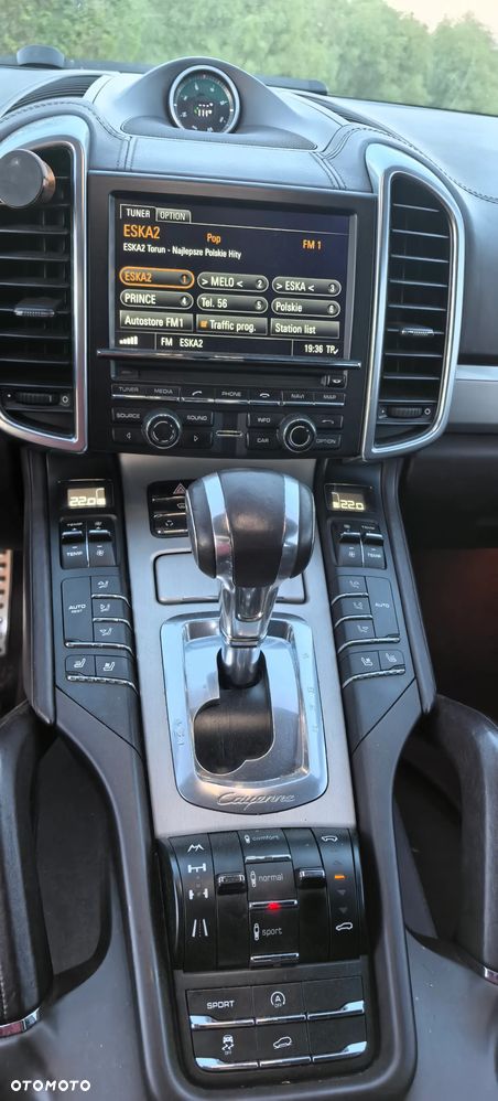 Porsche Cayenne - 7