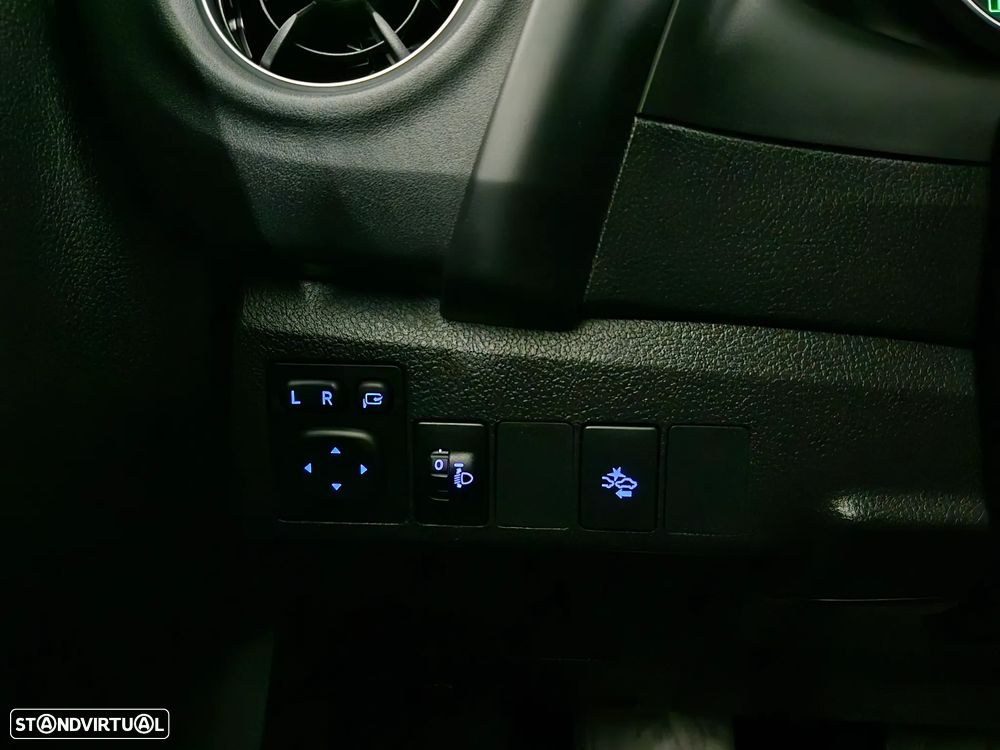 Toyota Auris 1.8 HSD Exclusive - 22