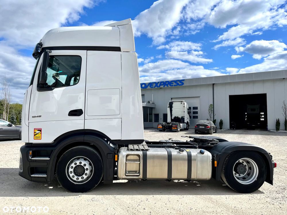 Mercedes-Benz Actros - 2