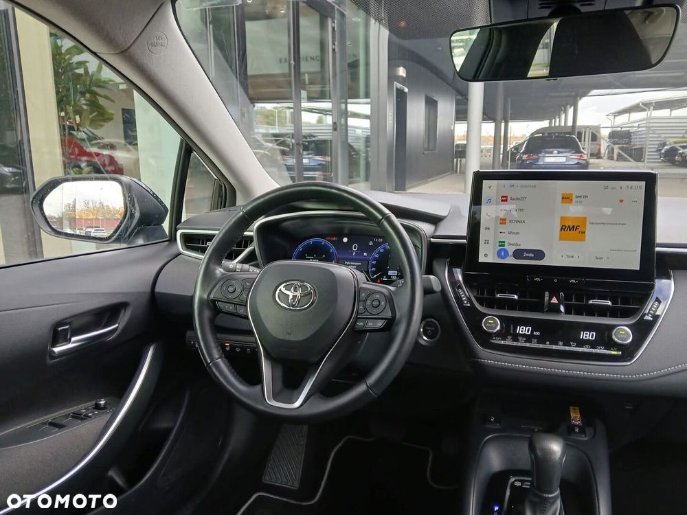 Toyota Corolla - 5