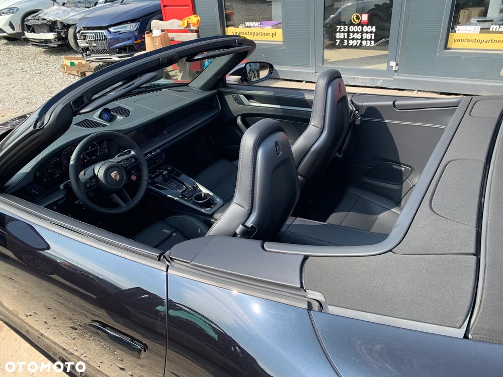 Porsche 911 Carrera PDK - 19