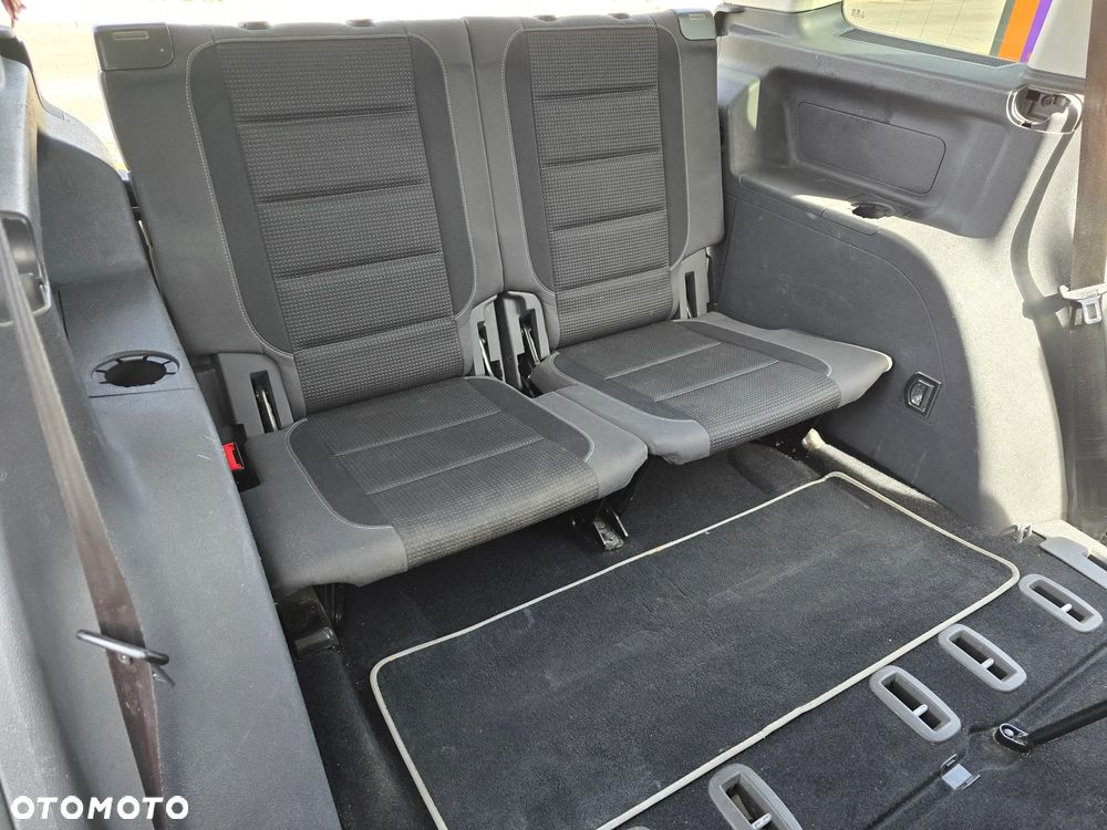 Volkswagen Touran 1.9 TDI Highline - 11