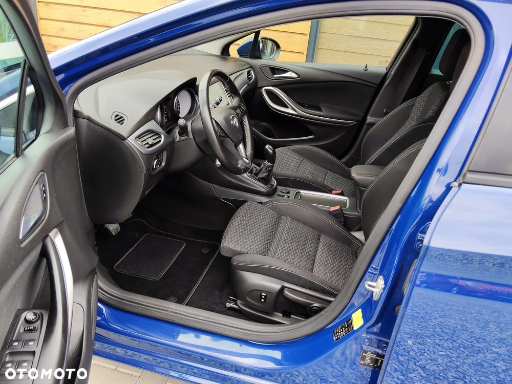 Opel Astra 1.6 D (CDTI) Start/Stop Innovation - 9