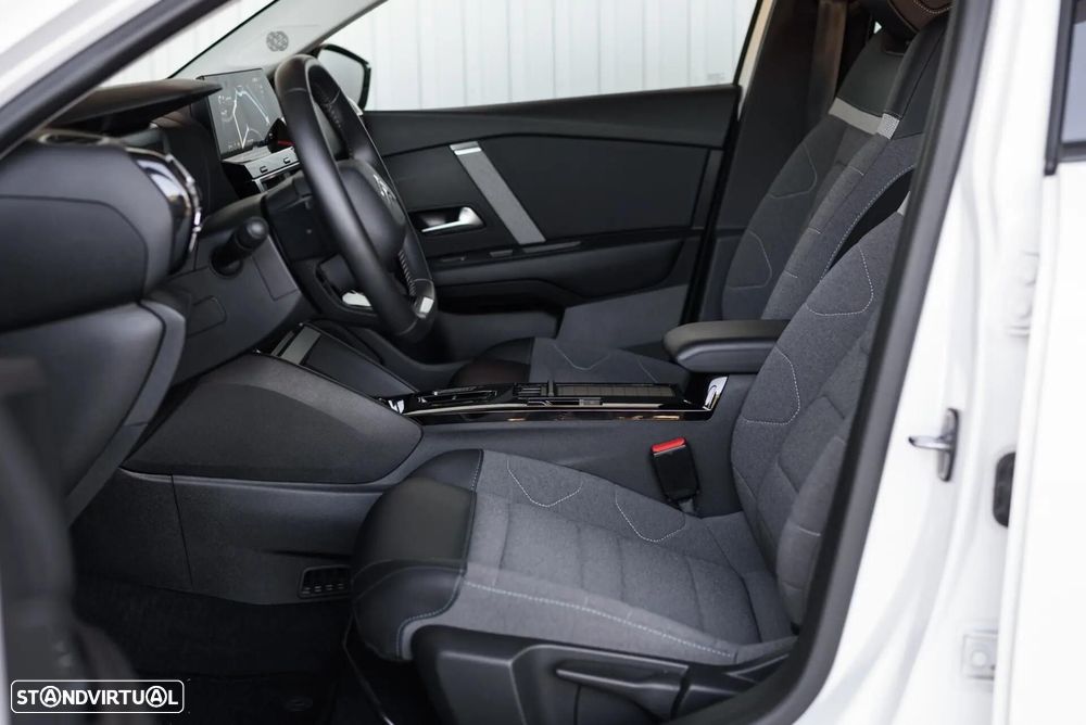 Citroën e-C4 50 kWh Autonomia Conforto Plus - 27