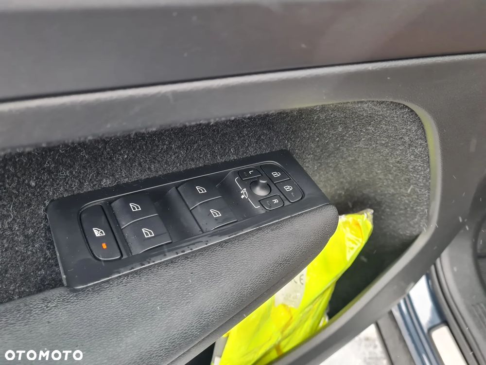 Volvo XC 40 T3 Inscription - 12