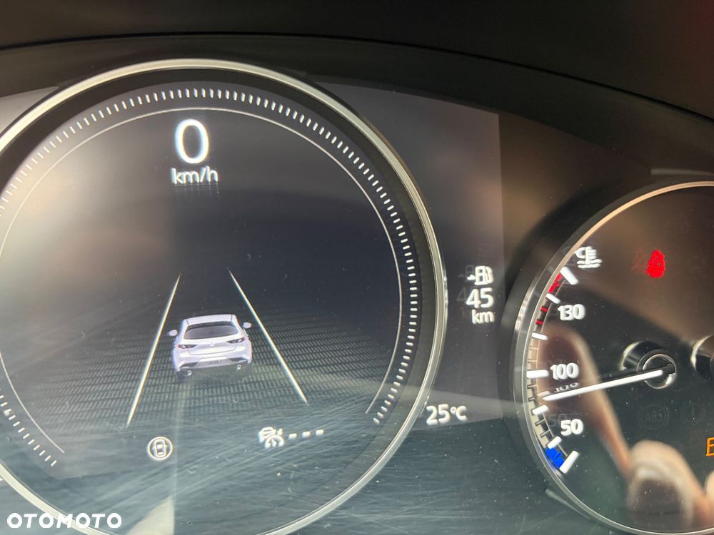 Mazda 3 e-SKYACTIV-G 150 M HYBRID EXCLUSIVE-LINE - 15