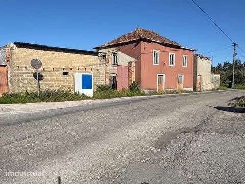 Casa de aldeia para recuperar com terreno 2200 m2 na envolvente - Grande imagem: 3/5