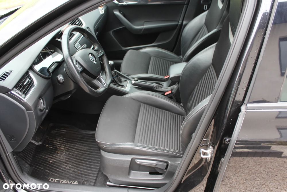 Skoda Octavia 2.0 TDI RS - 28
