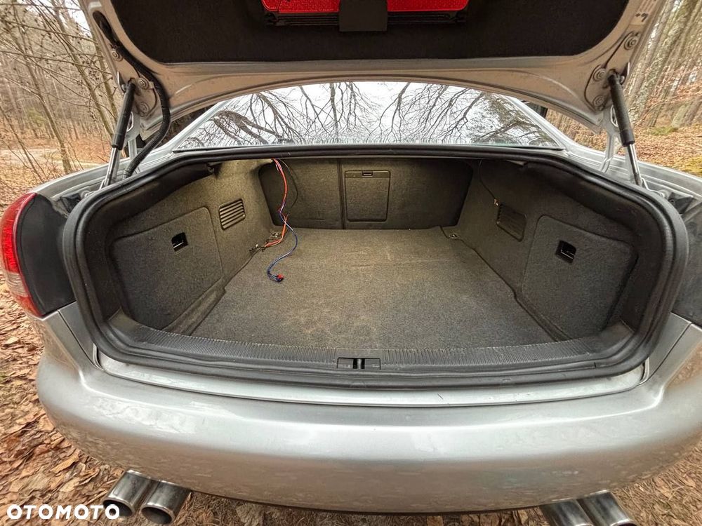 Audi A6 Limousine 2.5 TDI Quattro Tiptr - 8