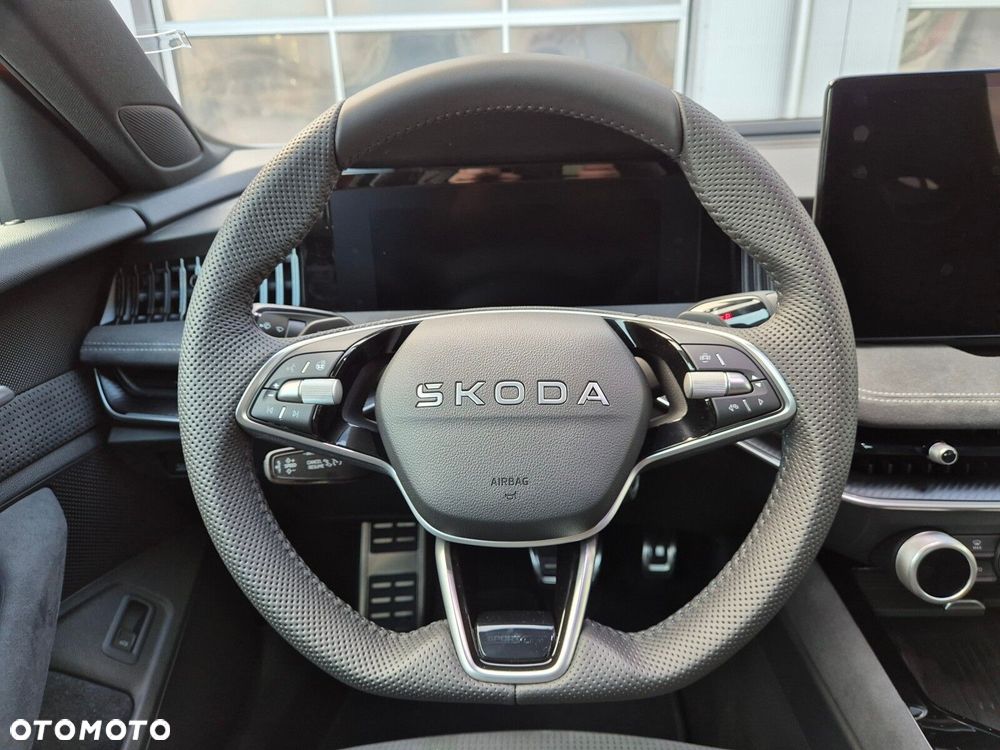 Skoda Superb 2.0 TSI Sportline DSG - 34