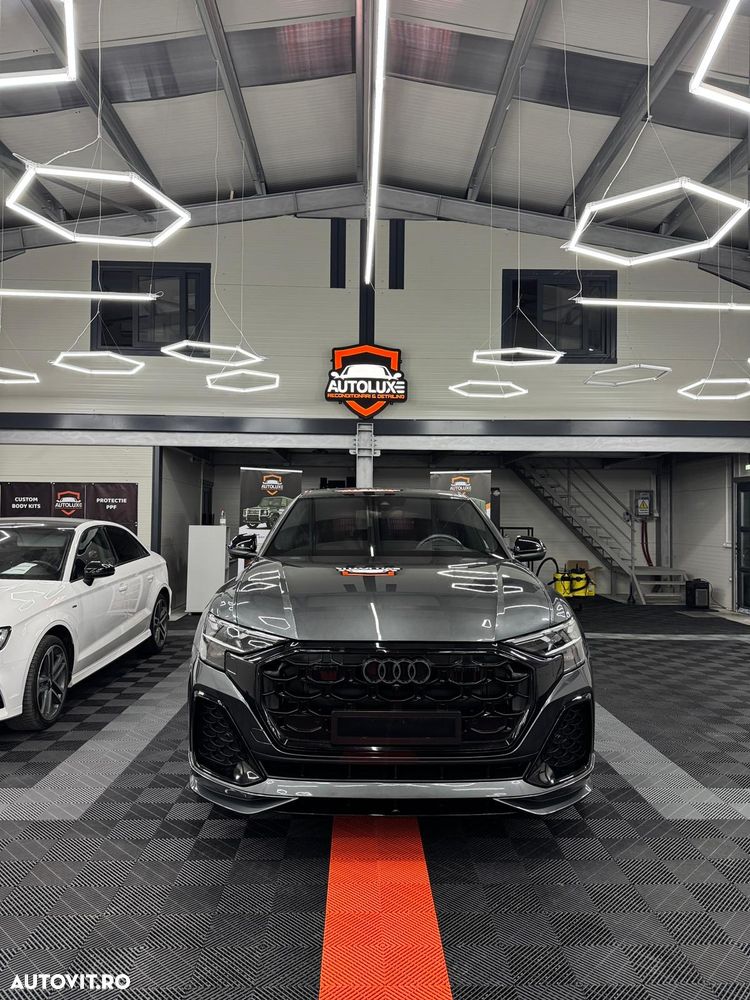 Audi Q8 - 8