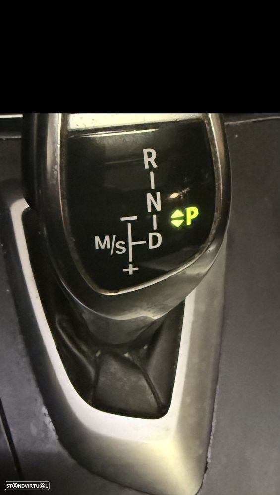 BMW 320 d Auto Line Sport - 13