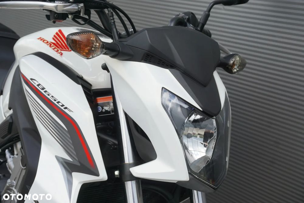 Honda CB - 4