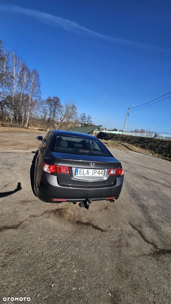 Honda Accord 2.0 Executive Nav - 6