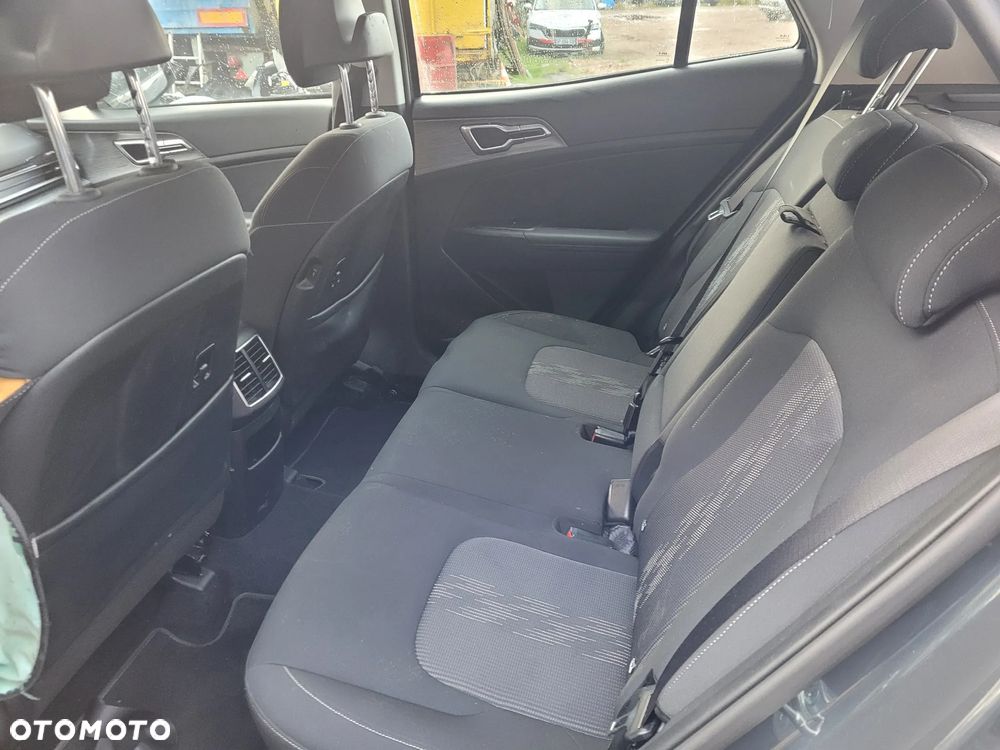 Kia Sportage 1.6 CRDI 2WD Eco-Dynamics+ (48V M-H) DCT Spirit - 9