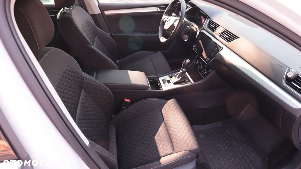 Skoda Superb 2.0 TSI Style DSG - 22