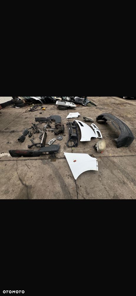 Renault trafic 2 diesel  1.9 części - 3