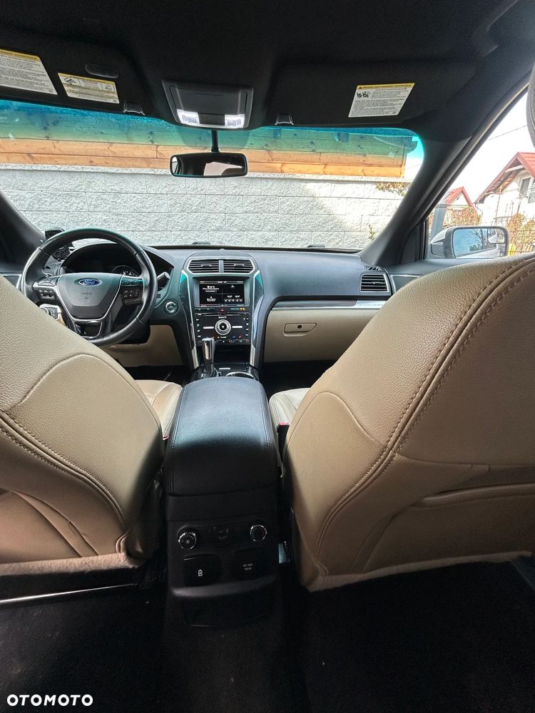 Ford Explorer - 12