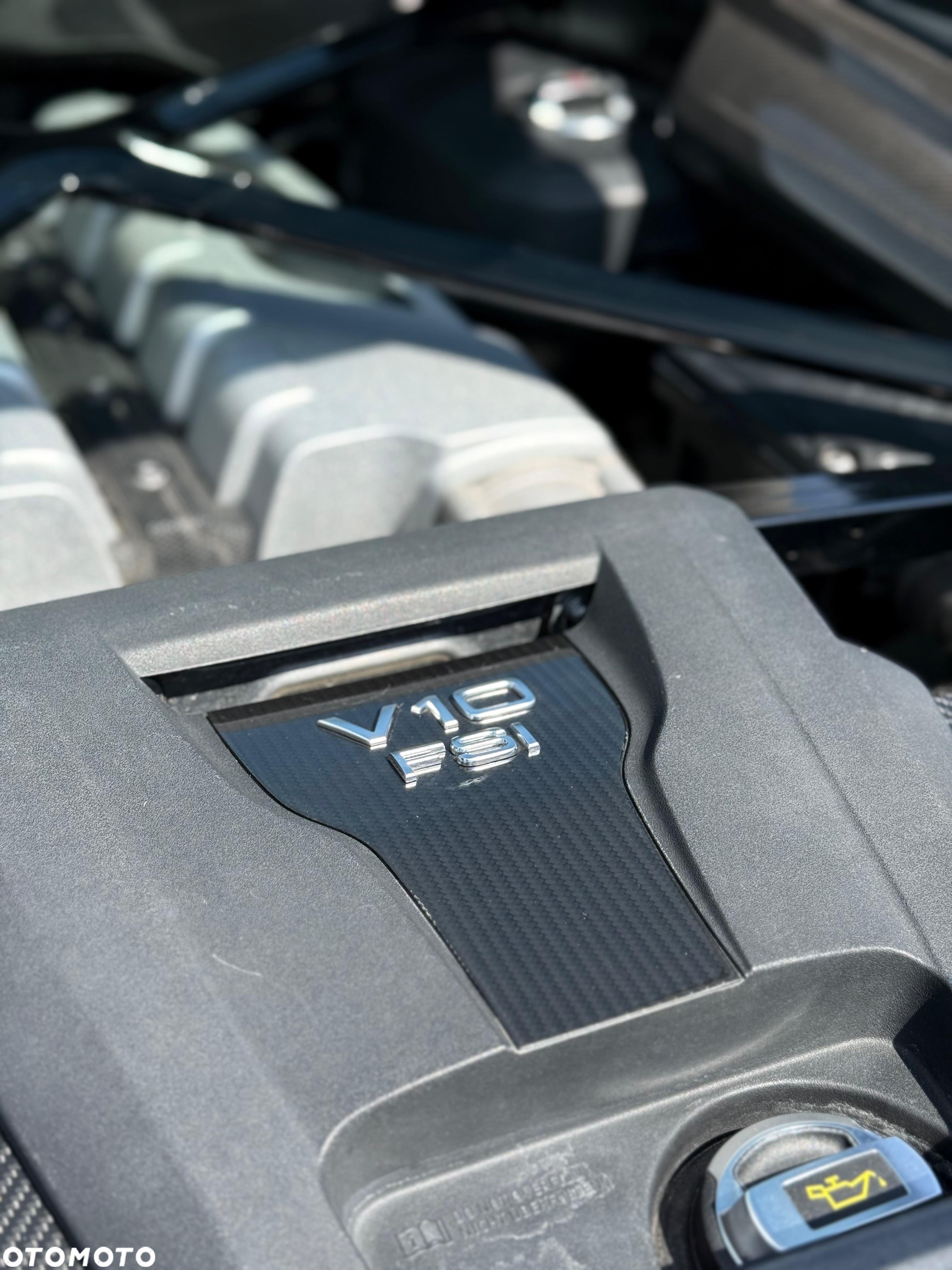 Audi R8 Coupé V10 plus 5.2 FSI quattro S tronic - 22