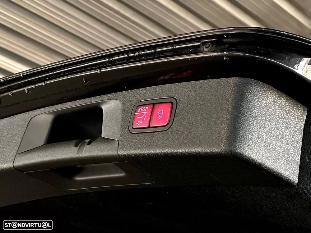 Mercedes-Benz E 300 de 9G-TRONIC AMG Line - 9