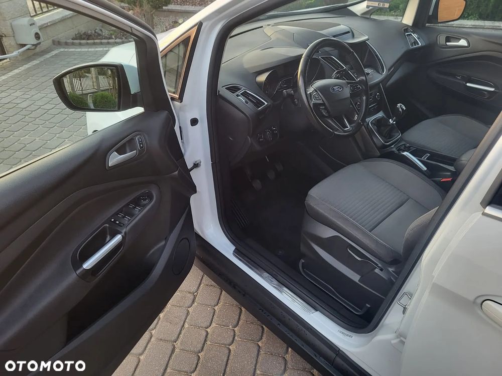 Ford C-MAX - 12