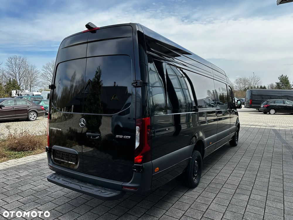 Mercedes-Benz Sprinter - 7