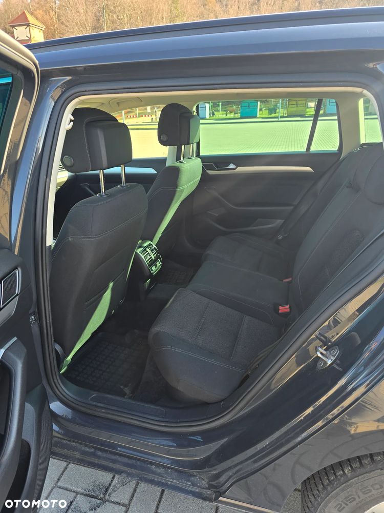 Volkswagen Passat Variant 2.0 TDI BMT Comfortline - 10