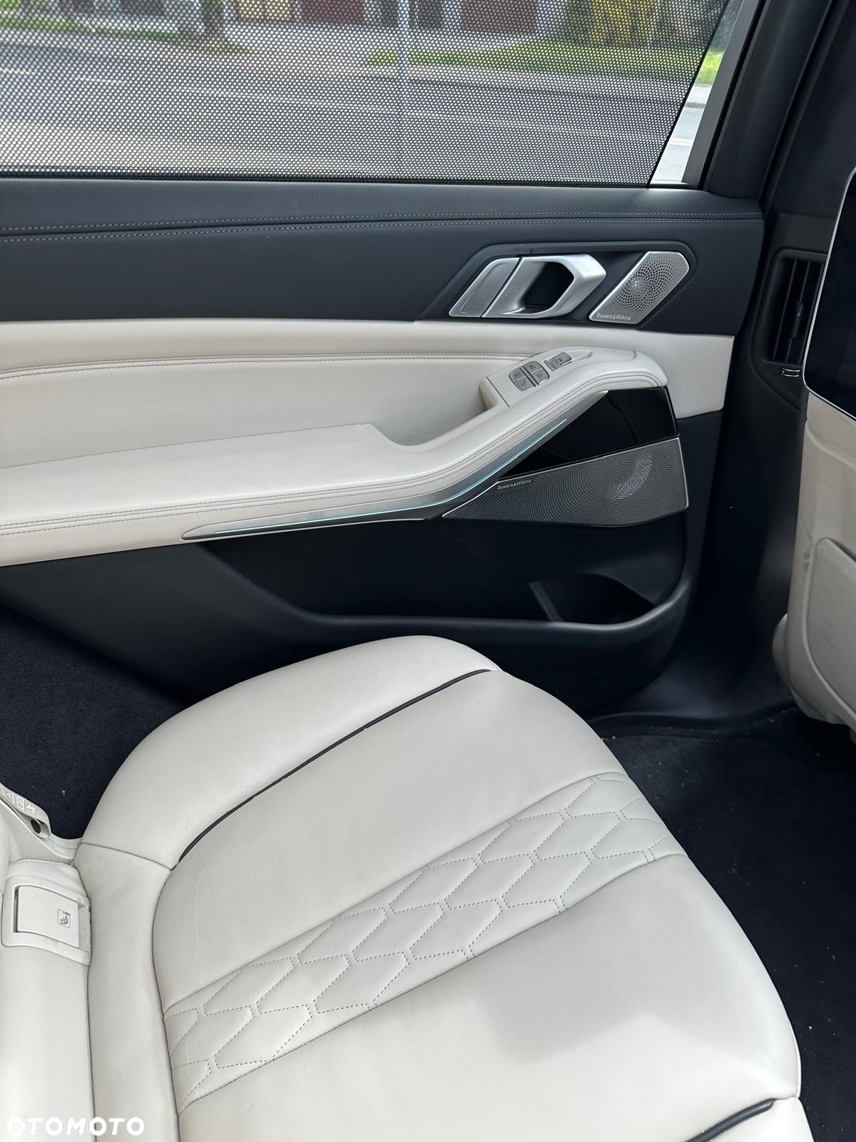 BMW X7 M50d sport - 15