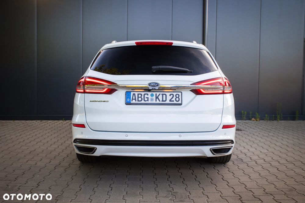 Ford Mondeo 2.0 EcoBlue Titanium - 14