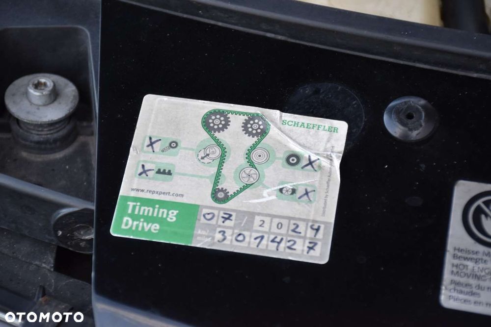 Volkswagen Multivan - 30