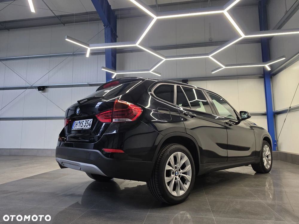BMW X1 xDrive18d Sport Line - 18