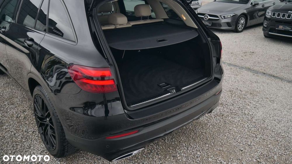 Mercedes-Benz GLC - 26