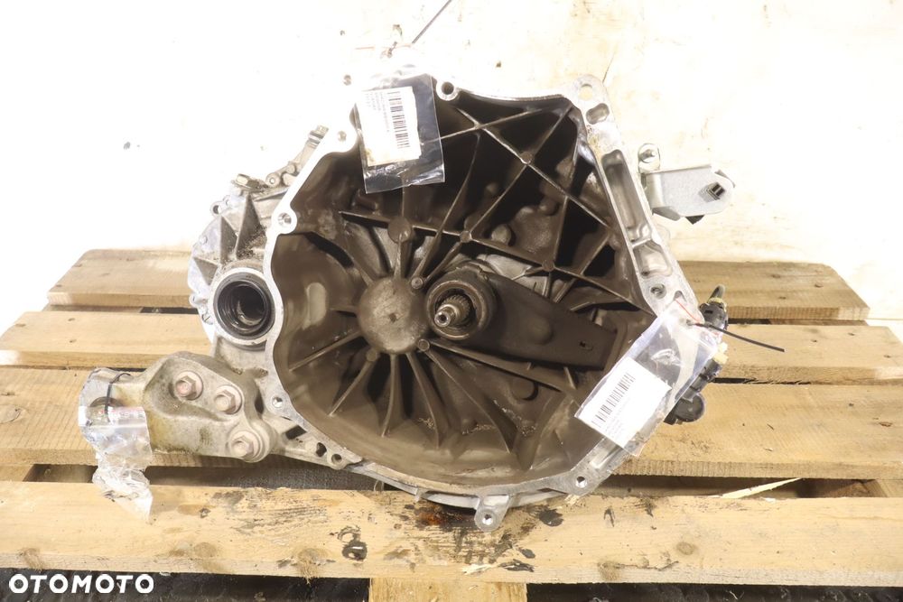SKRZYNIA BIEGÓW 6 BIEGOWA MAZDA 3 IV 2.0 19E30 - 1