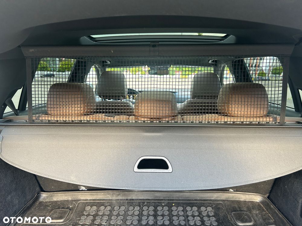 Mercedes-Benz Klasa E 220 d 4-Matic All-Terrain - 21