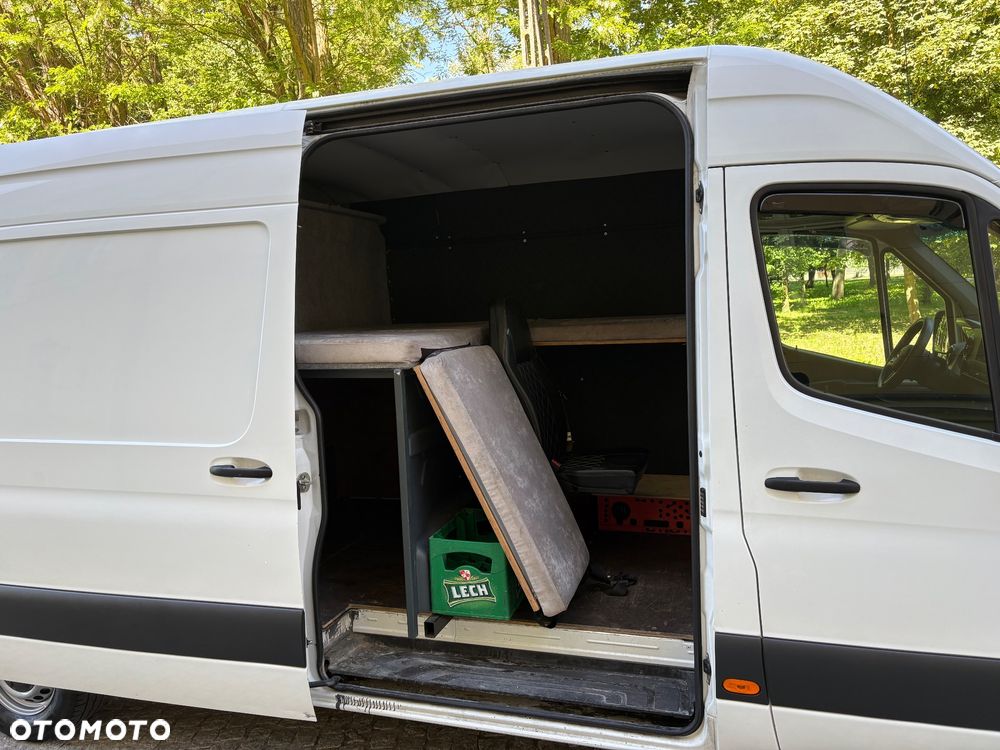 Mercedes-Benz Sprinter - 19