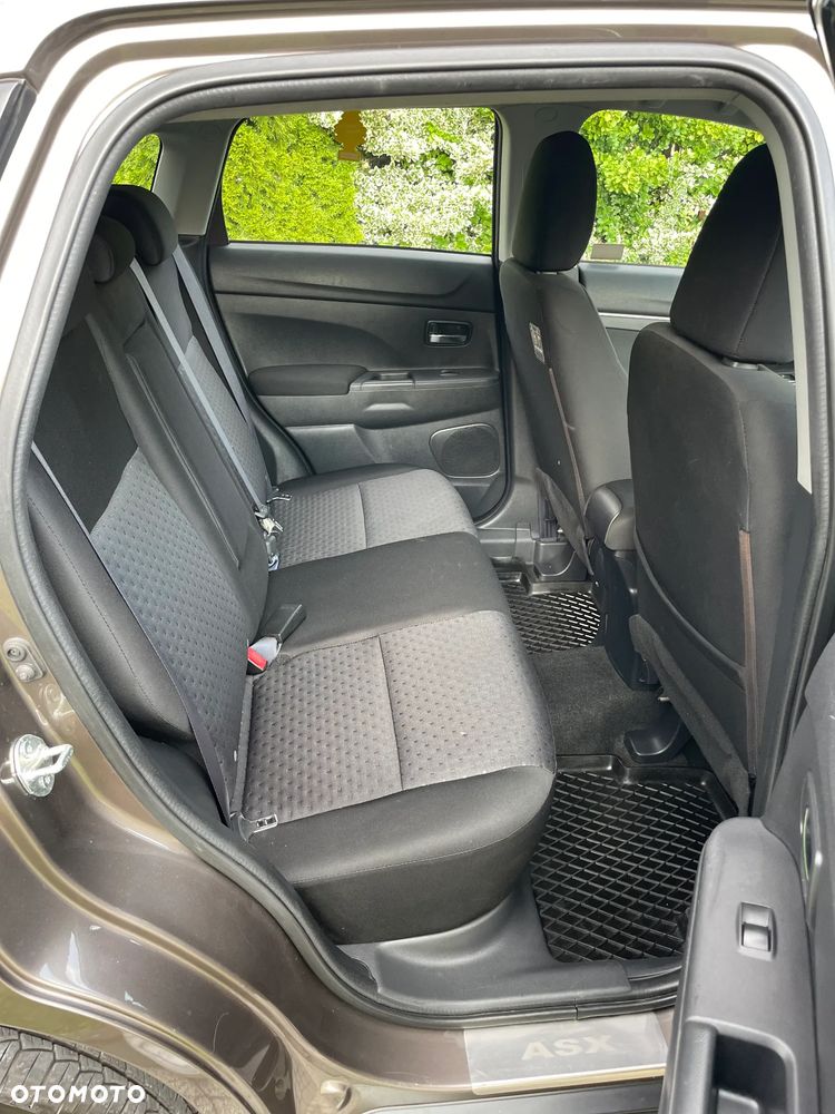 Mitsubishi ASX 1.6 Invite AS&G - 12