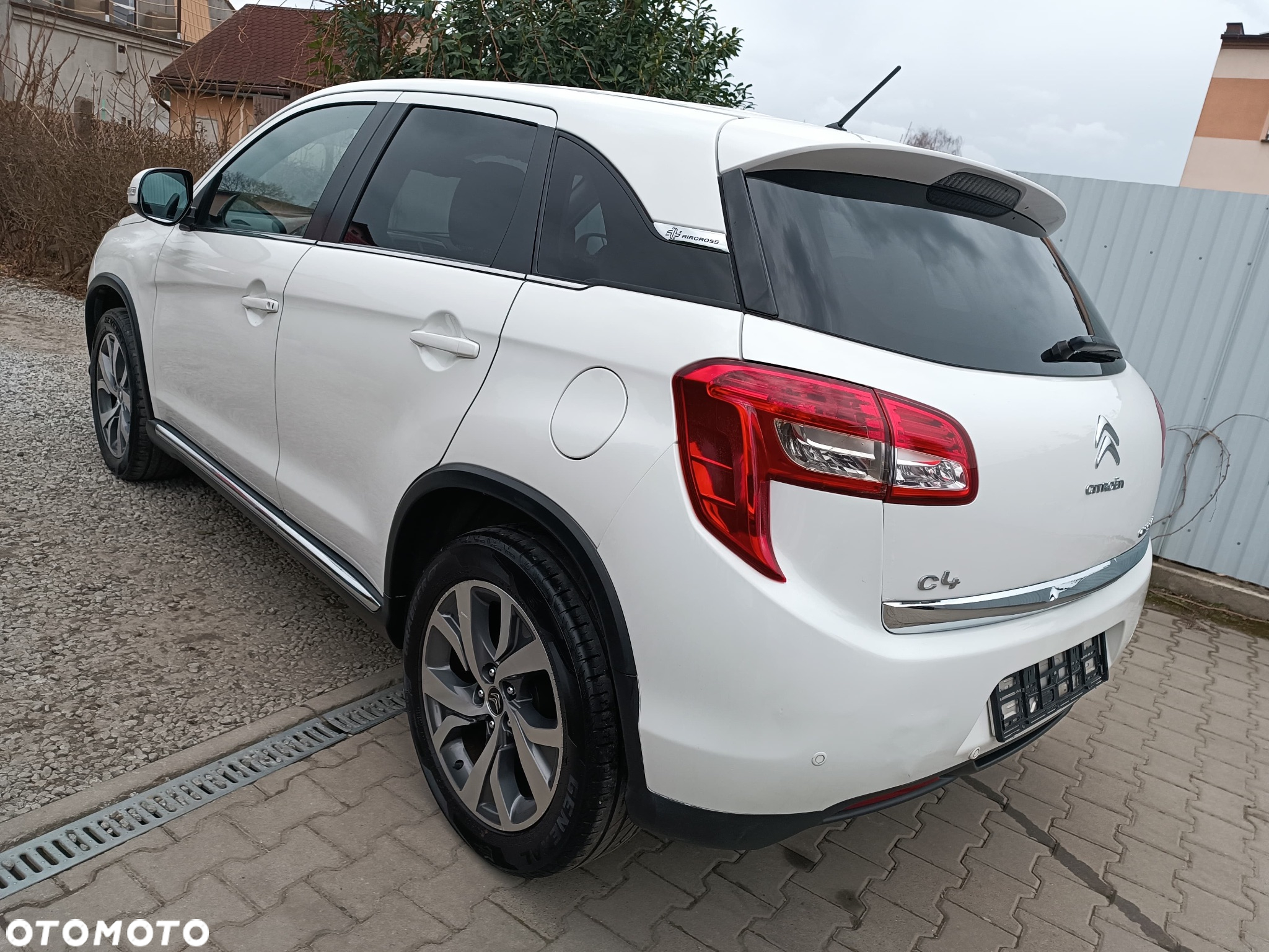 Citroën C4 Aircross 1.8 e-HDi STT 4x4 Exclusive - 4