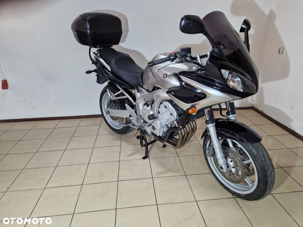 Yamaha FZ6 - 10